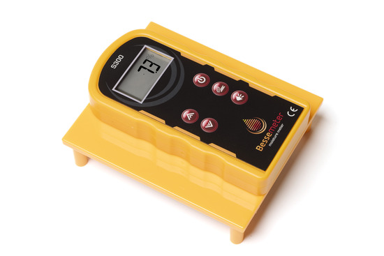 A Bessemeter moisture meter on a calibration verification reference