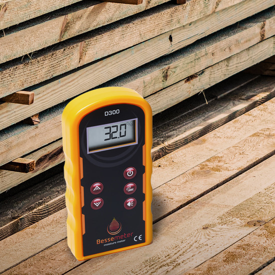 A Bessemeter D300 wood moisture meter, a great tool for construction workers